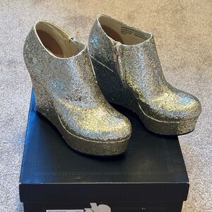 Deena & Ozzy Sparkling Gold Wedge Shoes
